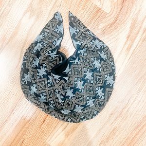 Mignonne Gavigan black/silver Dakota scarf necklace